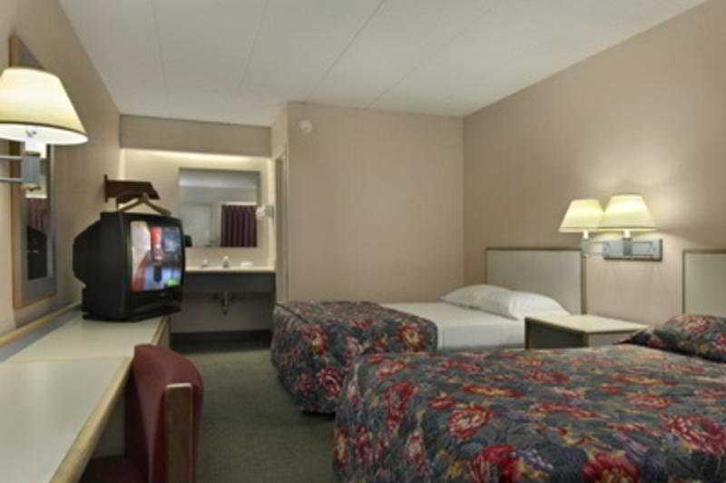 Red Roof Inn Elkhart Luaran gambar